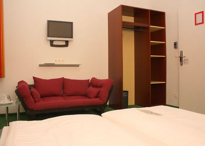 Stadthalle Bed & Breakfast Vienna
