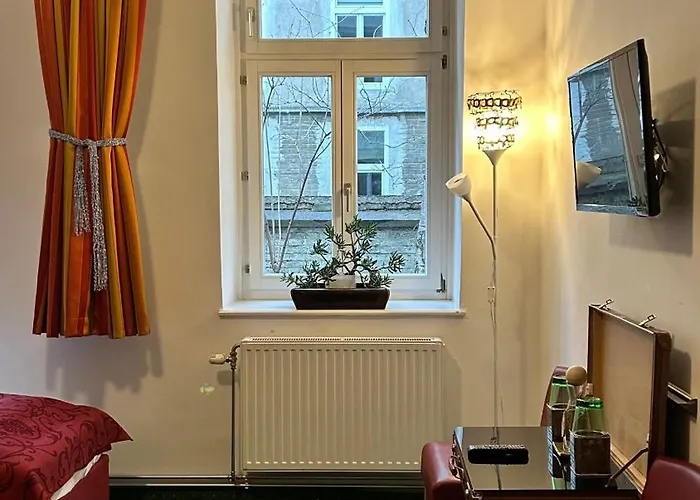 Stadthalle 2* Vienna